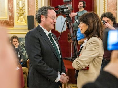 Ana Redondo, ministra de Igualdad, junto al Fiscal general del Estado de España Álvaro García Ortiz en el acto por el 8M en el Congreso, el martes 5 de marzo de 2023.