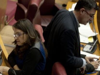 Oltra negocia con López Barceló la enmienda de EU.