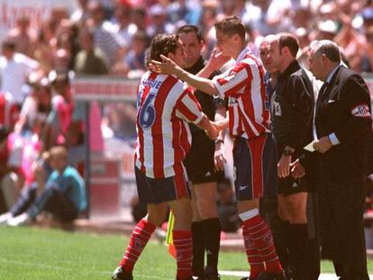 Fernando Torres, en el momento de suplir a Luque y debutar con el Atlético.
