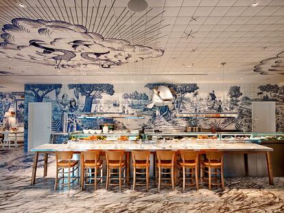 Bazaar Mar, el restaurante de José Andrés en Miami, con azulejos de Talavera de la Reina.