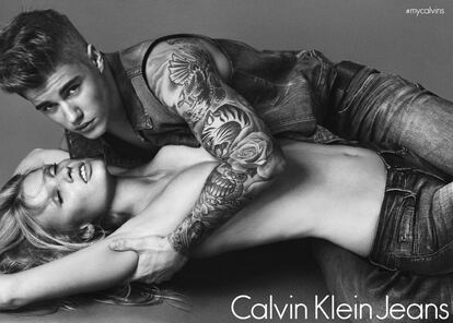 Las imágenes fueron captadas por los fotógrafos de moda Mert Alas & Marcus Piggott en Nueva York. En esta última campaña de la marca se muestra a Justin Bieber y Lara Stone con diferentes prendas de ropa interior y vaqueros.