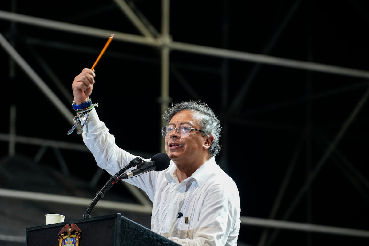 Petro suspende colaboración con EE.UU. por ataques a narcolanchas: un pulso que redefine la seguridad regional