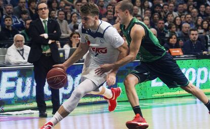 Doncic y S&agrave;bat.