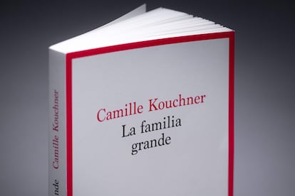 'La familia grande', el libro sobre un caso de pederastia en una influyente familia intelectual que ha sacudido a Francia