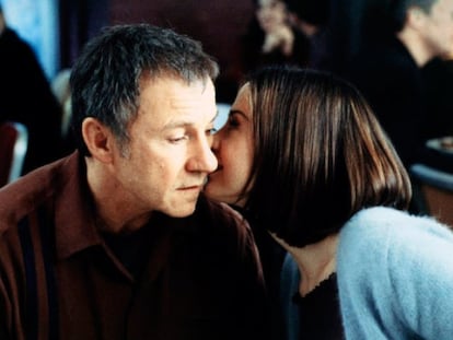 Harvey Keitel y Mira Sorvino en 'Lulu on the Bridge'.