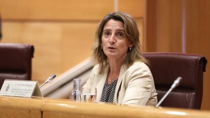 La vicepresidenta tercera y ministra para la Transición Ecológica, Teresa Ribera, ayer, en el Senado.