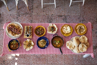 'Lahmacum', 'maafe' de ternera, 'hummus' o 'thieboudinne', entre otros  nuevos platos internacionales de la carta de El Machi Ida y Vuelta.