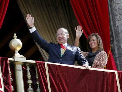 Felipe Calderón junto a su esposa, Margarita Zavala, en 2012.