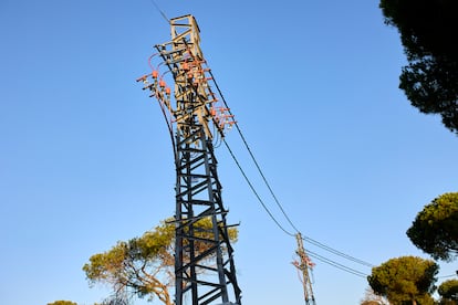 Una central eléctrica, a 21 de agosto de 2021, en Madrid (España).