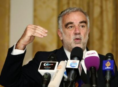 Moreno Ocampo, en un rueda de prensa en Trípoli el pasado abril.