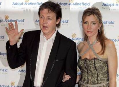 Paul McCartney y su ex esposa Heather Mills, en 2005.