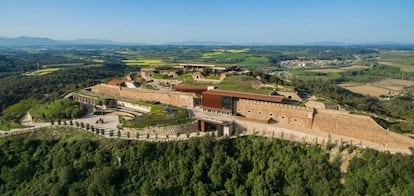 Vista del complejo del Castell de Sant Julià de Ramis.