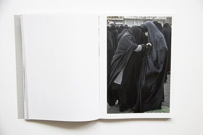 Imagen del libro Freedom is not Free de Mashid Mohadjerin publicado por la Real Academia de Bellas Artes de Amberes. 