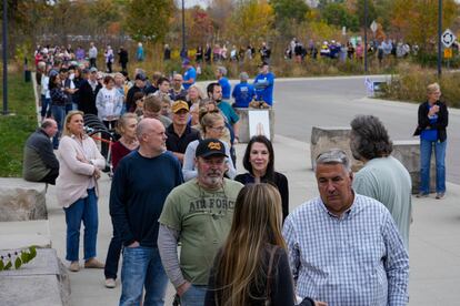 Lines to vote in Carmel (Indiana) last week.