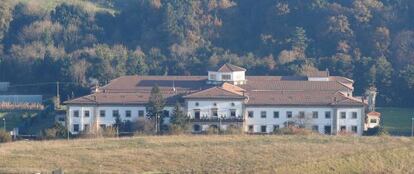 Exterior de la c&aacute;rcel donostiarra de Martutene.