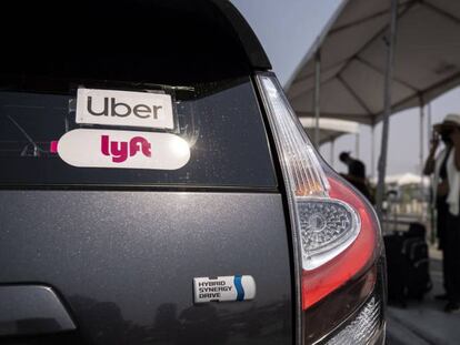 La justicia amplia el plazo de Uber y Lyft para contratar a sus conductores en California