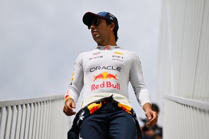 Checo Pérez durante el Gran Premio de Azerbaiyán.