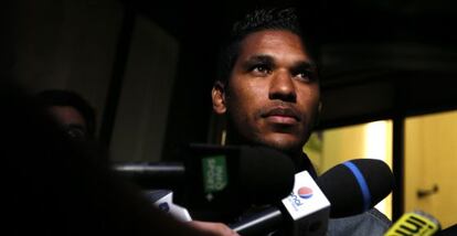 Brandao sale de una audiencia con la LFP.