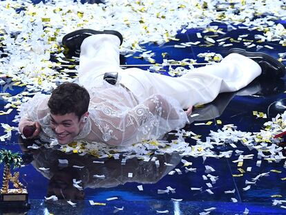 El cantante italiano Blanco, en el escenario del Festival de San Remo.