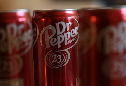 Latas del refresco Dr. Pepper en una tienda de San Anselmo, California (Estados Unidos), en junio pasado.