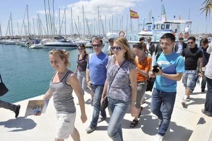 Russian travel agents visit Torrevieja in Alicante province.