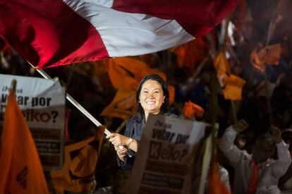 Keiko Fujimori encerra a campanha em Villa El Salvador, Lima.