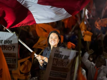 Keiko Fujimori encerra a campanha em Villa El Salvador, Lima.