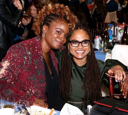 Dee Rees y Ava DuVernay, dos cineastas nominadas al Oscar por proyectos en los que Netflix ha participado. DuVernay defiende la labor inclusiva de la plataforma con minorías.