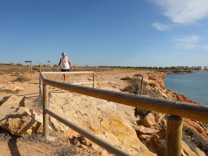 Panorámica de cala mosca, donde se pretenden edificar unas  2200 viviendas.