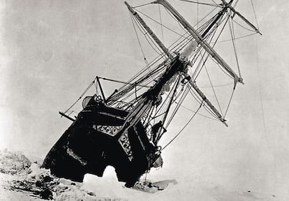 El barco de Shackleton, el Endurance, atrapado.