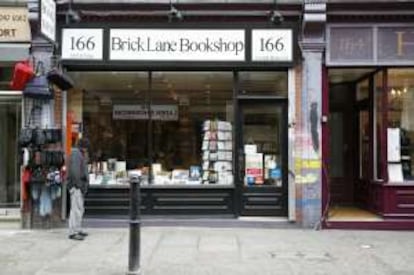 Brick Lane Bookshop nació hace 30 años a través de una vibrante red de artistas de este barrio londinense.