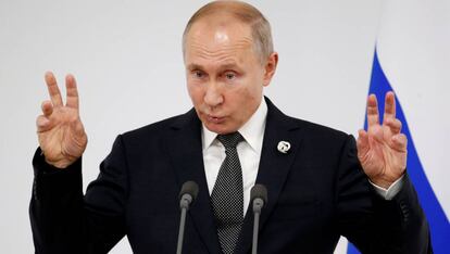 El presidente de Rusia, Vladimir Putin, durante una rueda de prensa en la cumbre del G20 en Osaka (Japón).