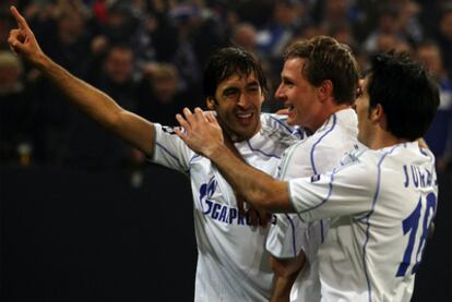 Raúl celebra su segundo gol ante el Hapoel Tel Aviv