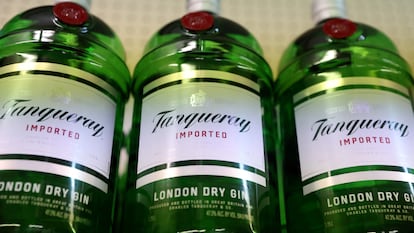 Botellas de Tanqueray, marca propiedad de Diageo.