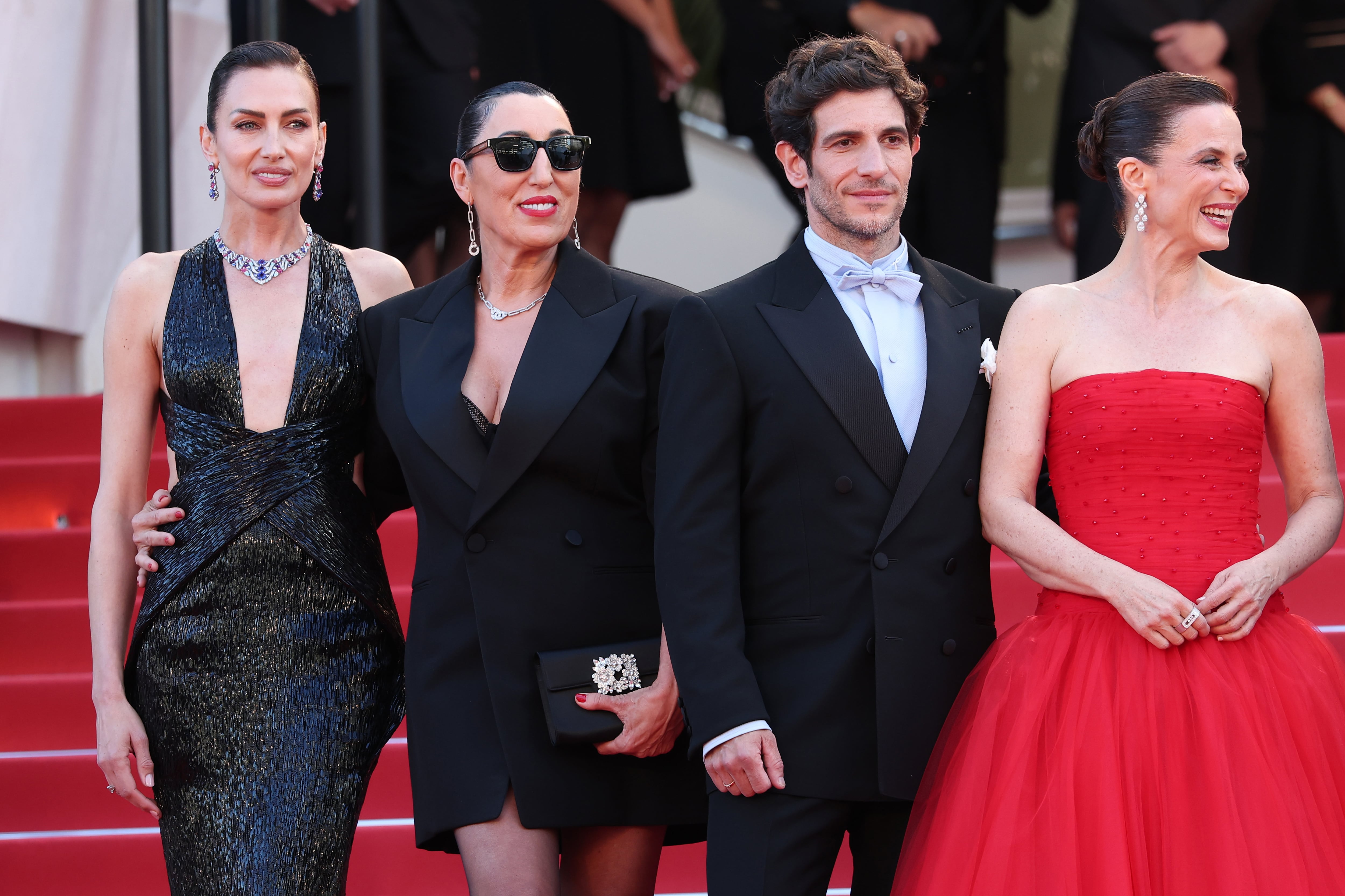 Almodóvar conquista el festival de Cannes con el estreno de Amarga Navidad