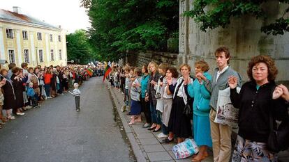 En agosto de 1987, estonios, letonios y lituanos se manifestaron por la independiencia en una protesta precursora de la Cadena Báltica.