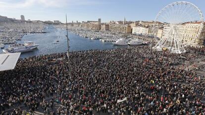 Manifestació contra la violència, el dissabte 10 de gener a Marsella.