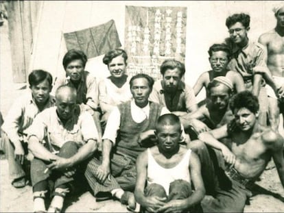 Captured brigadists, including Xie Weijin (third from left at back), at the Gurs internment camp in France.