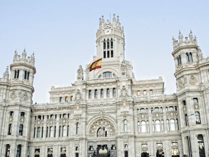 El Palacio de Cibeles, en verano de 2012, tras convertirse en sede del Ayuntamiento de Madrid.