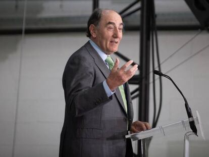 El presidente de Iberdrola, Ignacio Sánchez Galán, interviene en la inauguración de la nueva planta de Wallbox, en Barcelona.