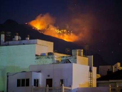 El presidente canario, Ángel Víctor Torres, afirma que los vecinos podrán regresar a sus casas en las próximas horas