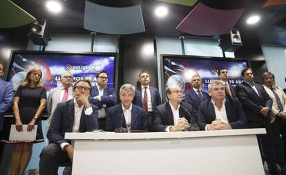 Los presidentes de los clubes, durante la última Asamblea de LaLiga.
 