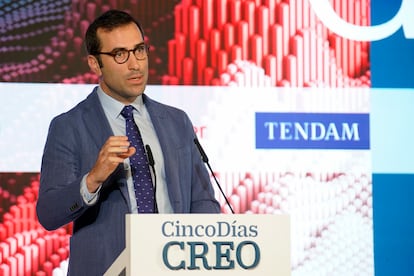 El ministro de economía Carlos Cuervo interviene durante el evento Creo de Cinco Días.