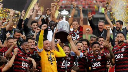 Los jugadores del Flamengo celebran el título.