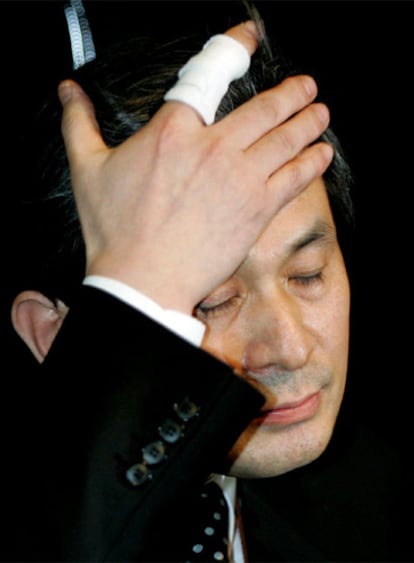 El surcoreano Hwanh Woo Suk, en 2005, al descubrirse su fraude.