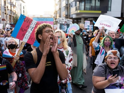Protesters rally for the International Transgender Day of Visibility in Tucson, Arizona, on March 31, 2023.