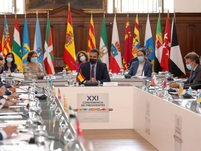 El presidente del Gobierno, Pedro Sánchez, preside la XXI Conferencia de Presidentes autonómicos, celebrada en San Millán de la Cogolla (La Rioja) en julio de 2020, en la que se abordó el reparto de los fondos europeos de recuperación.