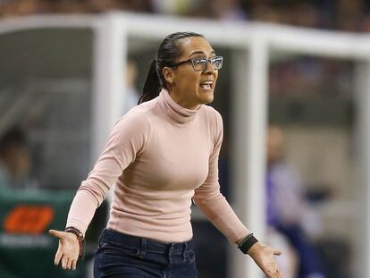 Amelia Valverde, durante un encuentro de la selección de Costa Rica en la Concacaf.