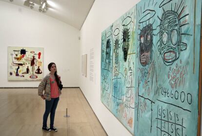 Exposición "Ahora es el momento" de Jean Michel Basquiat en julio de 2015.