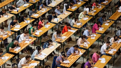 Examen de unas oposiciones en Silleda (Pontevedra), en una imagen de archivo.